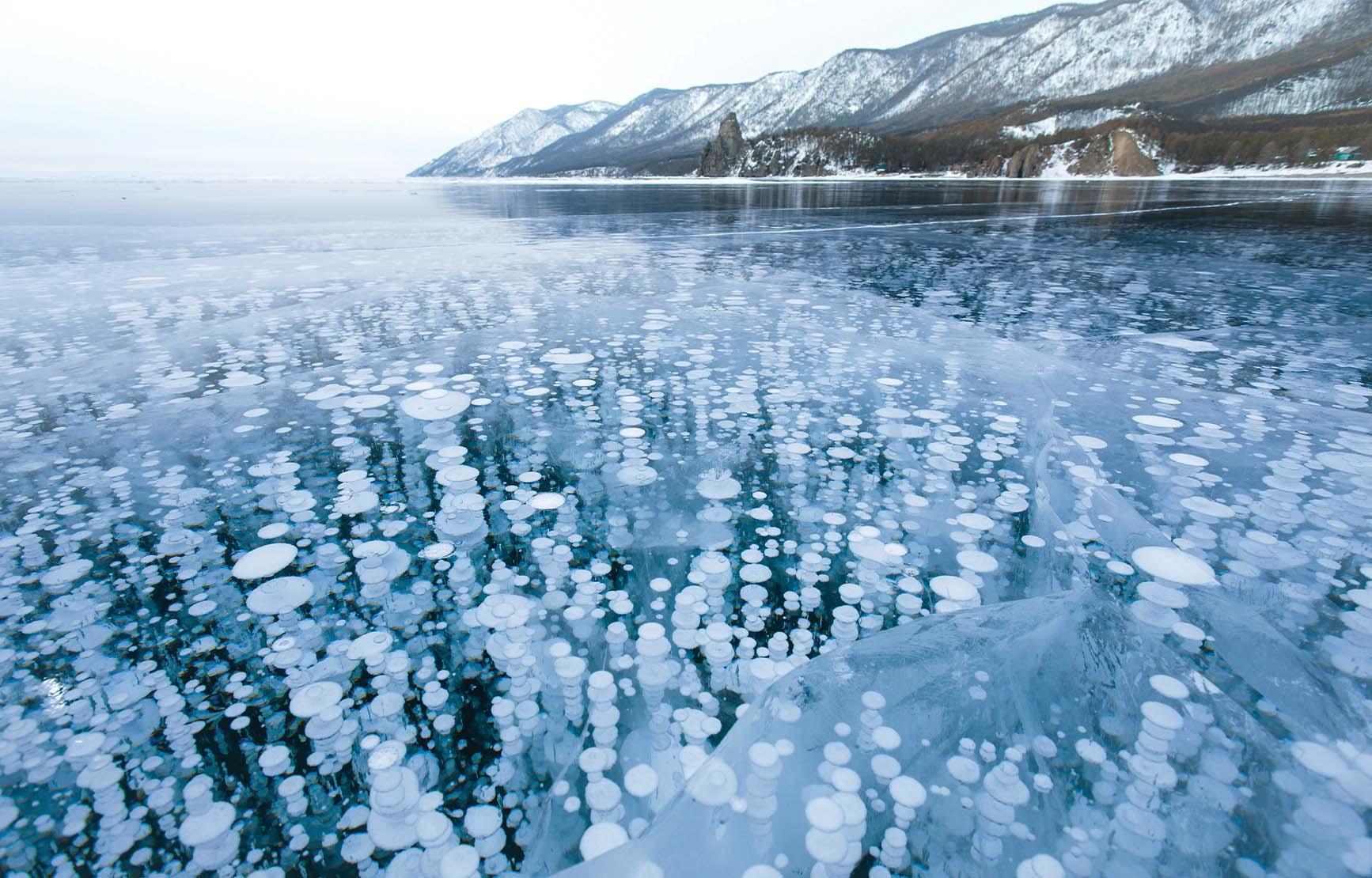 Methane bubbles frozen in the ice of Lake Baikal